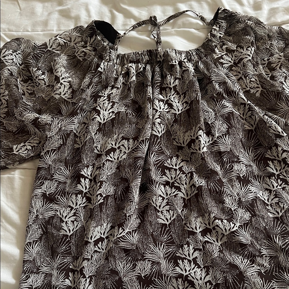 LOFT Black and White Botanical Print Blouse